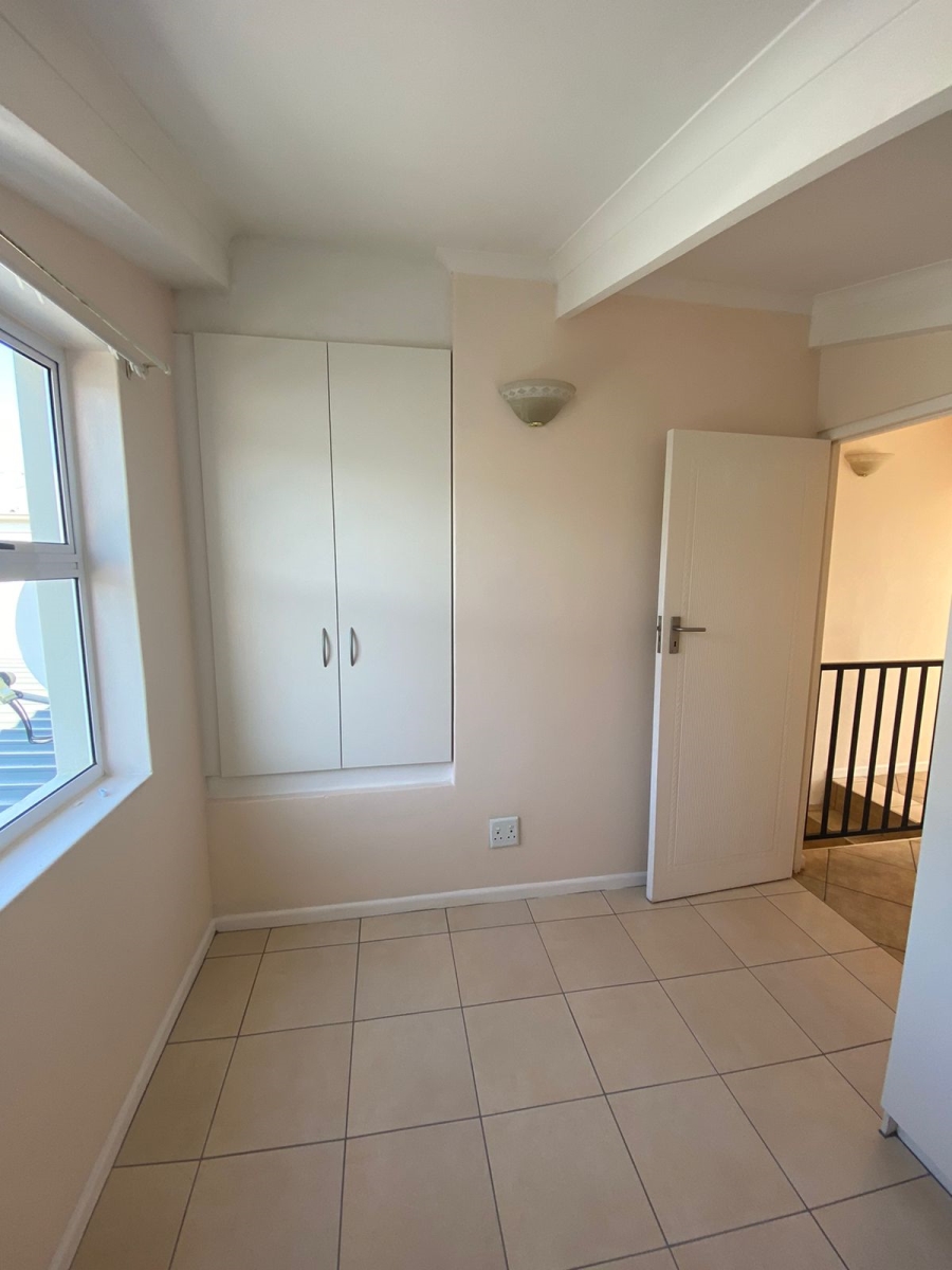To Let 2 Bedroom Property for Rent in Whispering Pines Western Cape